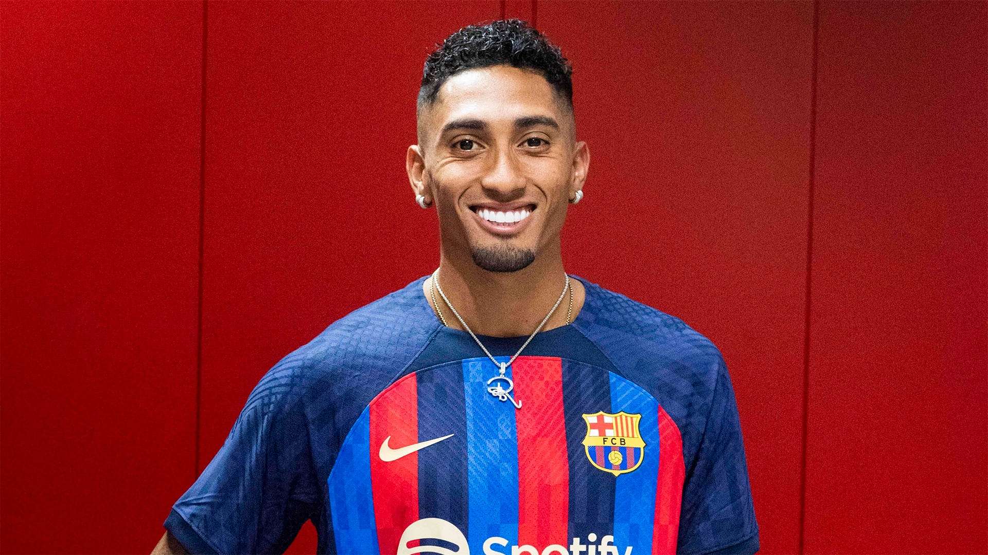 贝尔正式宣布退役 足坛告别大圣时代引发热议